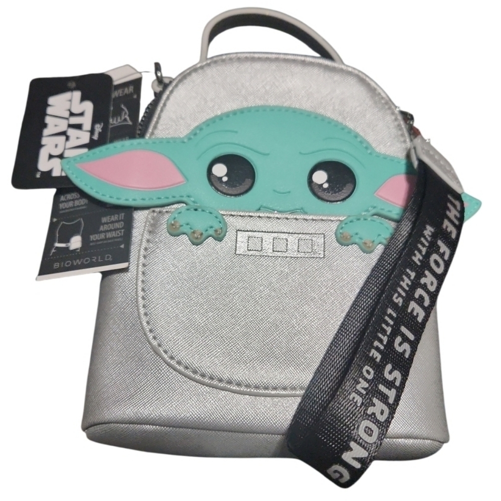Bioworld Star Wars The Mandalorian The Child Grogu Baby Yoda Mini Wristlet Bag